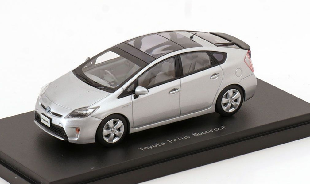 Toyota Prius – A pioneer of hybrid technology from 2004.