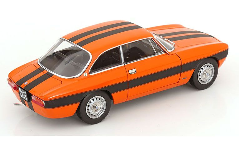 1:18 1/18 Alfa Romeo 2000 GTV 1973 film Fast and Furious 10 Fast X 2023 orange black Norev