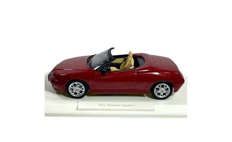 1:18 1/18 Alfa Romeo Spider 916 Dvosjed 1999 2003 tamno crveni Norev