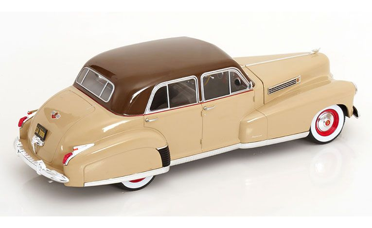 1:18 1/18 Cadillac Fleetwood 60 Sixty Special 1941 beige dark brown Model Car Group MCG