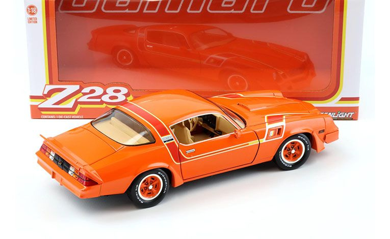 1:18 1/18 Chevrolet Camaro Z/28 Hugger 1980 1981 orange Greenlight