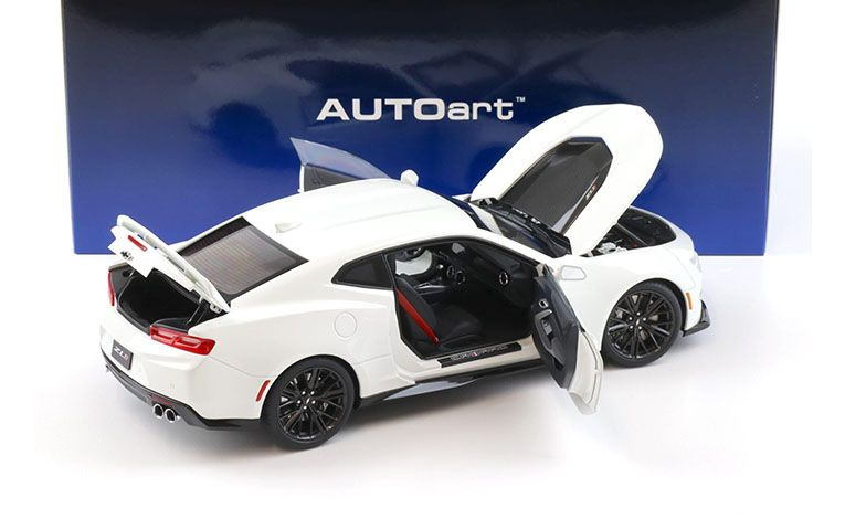 1:18 1/18 Chevrolet Camaro ZL1 Coupe 2017 2023 summit white AUTOart