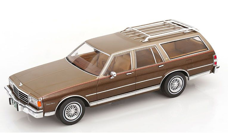 1:18 1/18 Chevrolet Caprice Estate SW Station Wagon 1985 1990 beige decor Model Car Group MCG