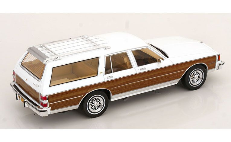 1:18 1/18 Chevrolet Caprice Estate SW Station Wagon 1985 1990 white decor Model Car Group MCG