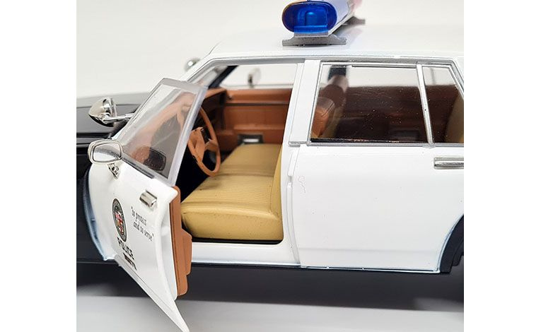 1:18 1/18 Chevrolet Caprice Gradska Policija 1987 skelet T-1000 film Terminator 2 Sudnji Dan Arnold Schwarzenegger 1991 Greenlight