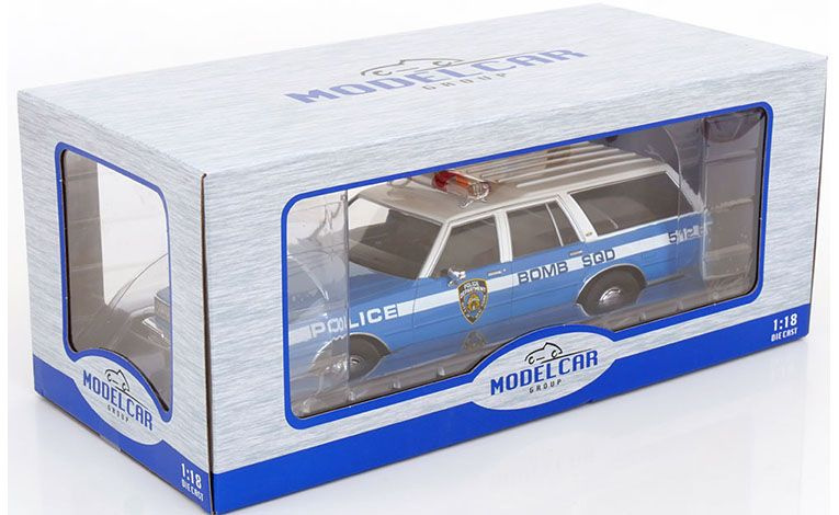1:18 1/18 Chevrolet Caprice Estate SW Station Wagon NYPD New York Police Department 1985 1990 blue white Model Car Group MCG