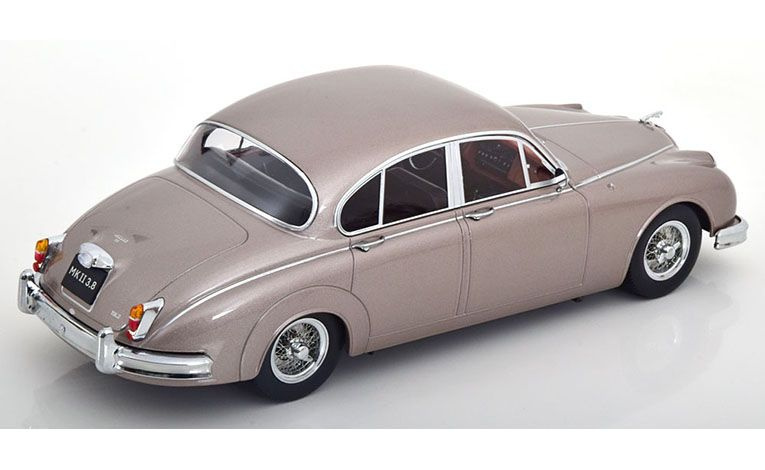 1:18 1/18 Jaguar Mark 2 3.8 LHD 1959 1967 pearl silver KK-Scale