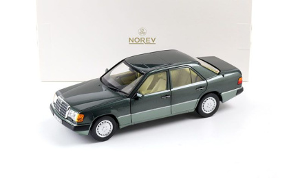 1:18 1/18 Mercedes W124 E Class 230E 1990 1993 dark green Norev