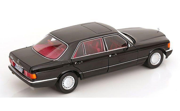 1:18 1/18 Mercedes W126 S Klasa 560 SEL 1985 1991 crni Norev
