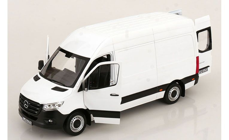 1:18 1/18 Mercedes W907-W910 Sprinter 2018 today white Norev