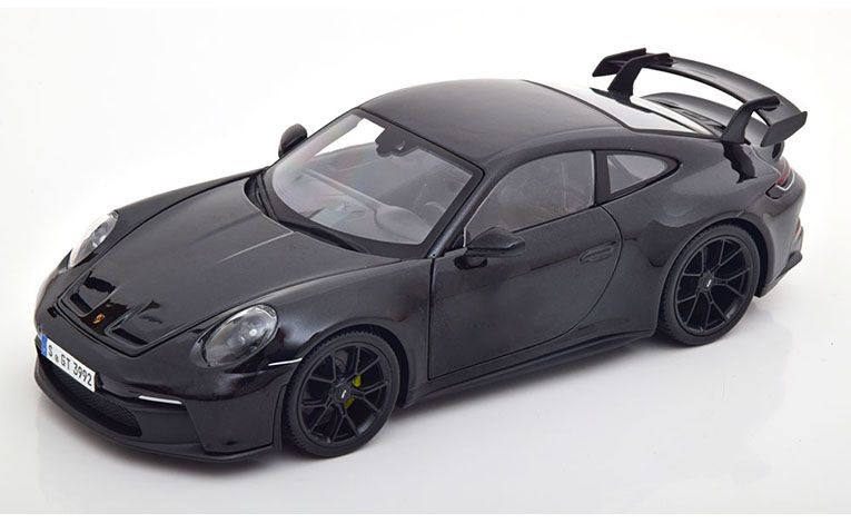 1:18 1/18 Porsche 992 911 GT3 Kupe 2022 2024 crni Maisto