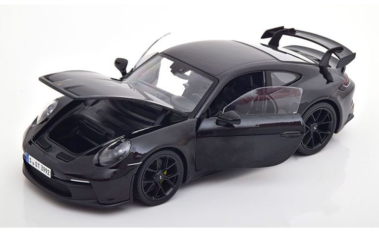 1:18 1/18 Porsche 992 911 GT3 Kupe 2022 2024 crni Maisto