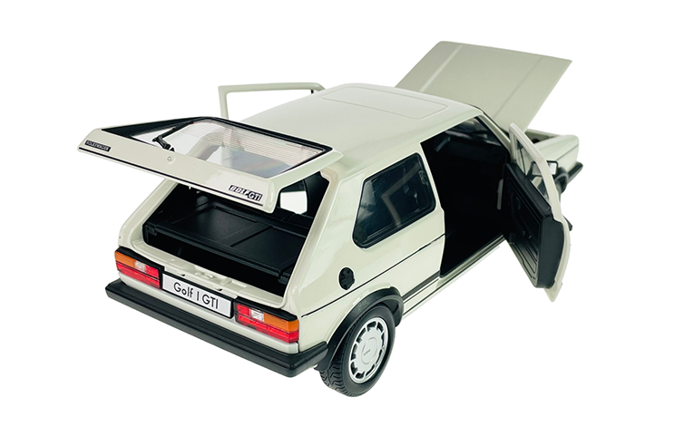 1:18 1/18 Volkswagen VW Golf 1 GTI Pirelli 1983 bijeli Welly