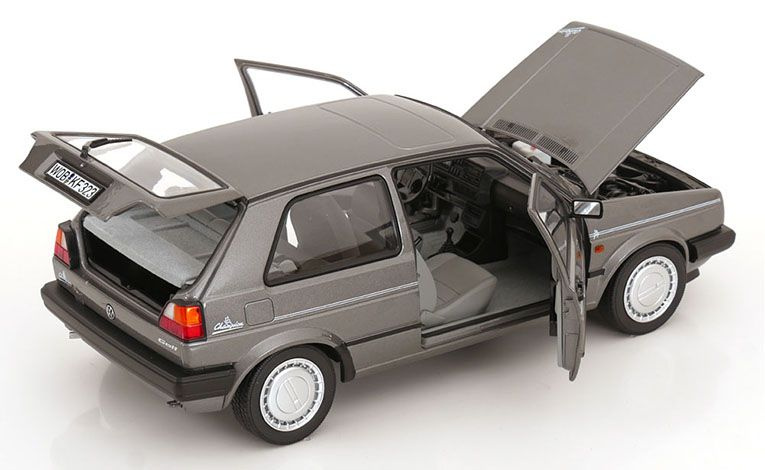 1:18 1/18 Volkswagen VW Golf 2 Champion 1988 1992 sivi Norev