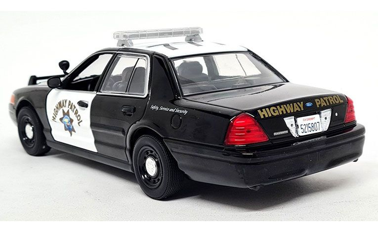1:24 1/24 Ford Crown Victoria Police Interceptor 2008 2011 black white Greenlight
