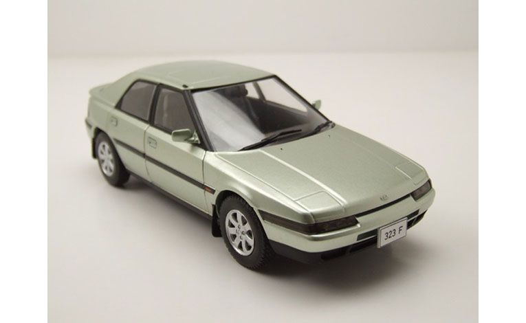 1:24 1/24 Mazda 323F 1989 1994 light green White Box