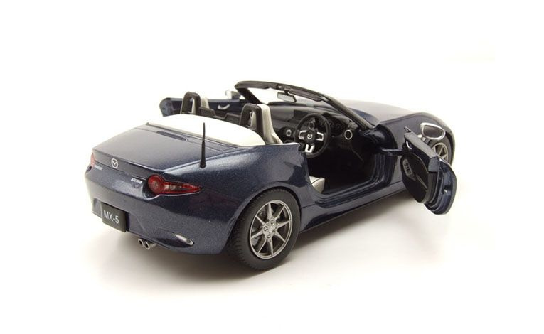 1:24 1/24 Mazda MX-5 ND Dvosjed 2019 danas tamno plavi White Box
