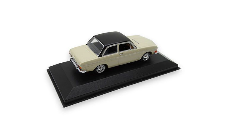 1:43 1/43 Audi 60 1970 1972 bež Minichamps