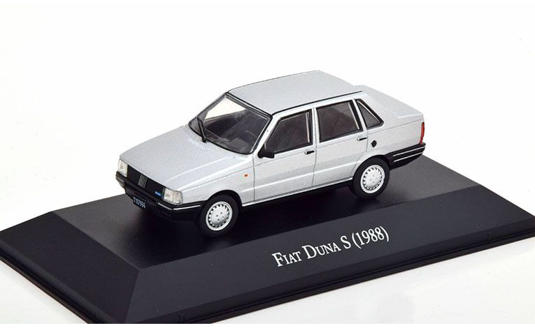 1:43 1/43 Fiat Duna S 1988 1991 srebreni Altaya