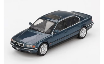 1:64 1/64 BMW E38 Series 7 750 iL 1994 2001 blue Mini GT