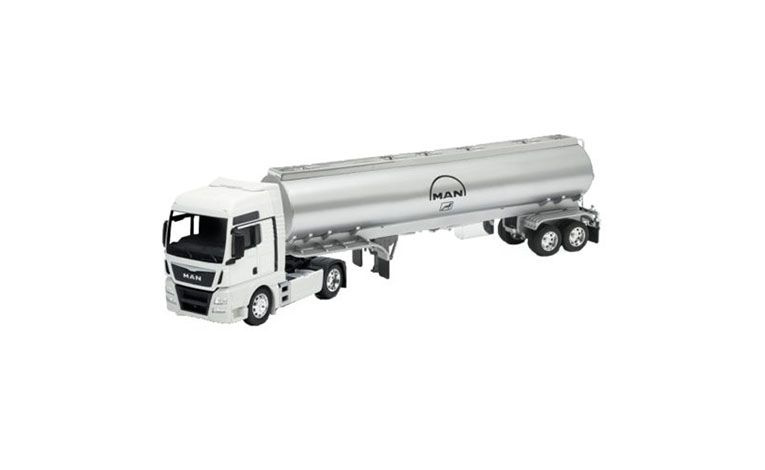 1:32 1/32 MAN TGX 18.440 towing truck with tanker 2019 today white silver Welly 