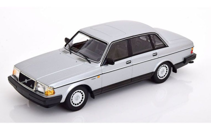 1:18 1/18 Volvo 240 GL Limousine 1986 1993 silver Minichamps