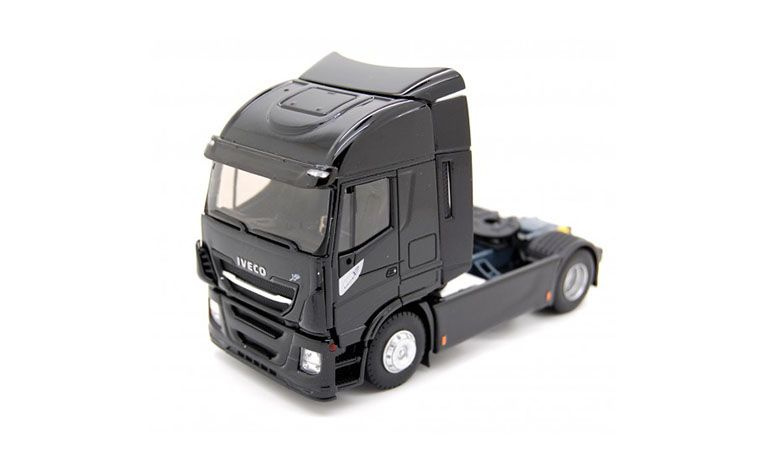 1:43 1/43 Iveco Stralis 570 XP kamion tegljač 2013 2016 crni Eligor