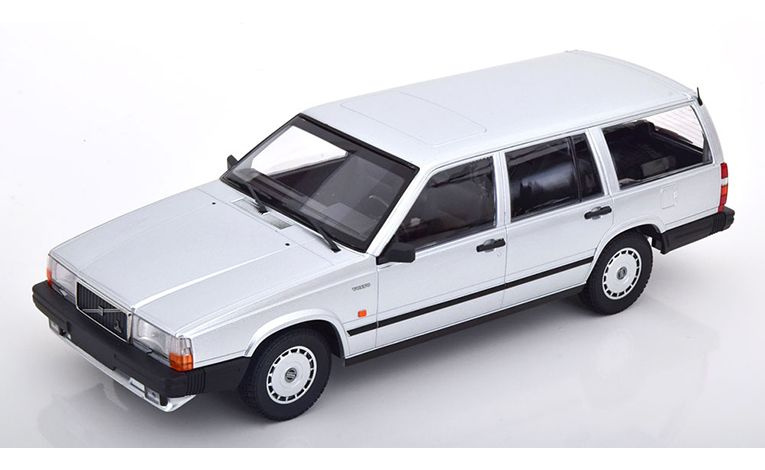 1:18 1/18 Volvo 740 GL Karavan 1986 srebreni Minichamps
