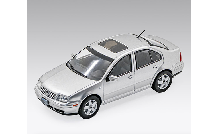 1:43 1/43 Volkswagen VW Bora 2001 2006 silver Altaya