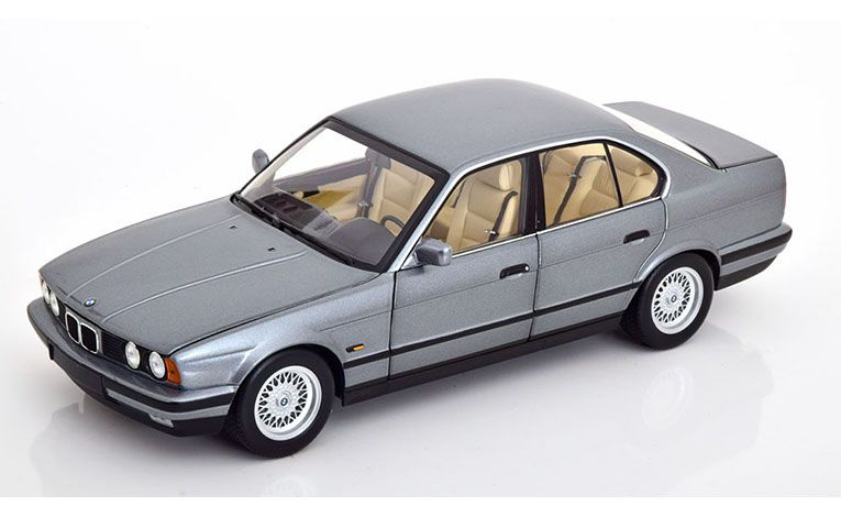 1:18 1/18 BMW E34 Series 5 535i Limousine 1988 1992 light grey Minichamps