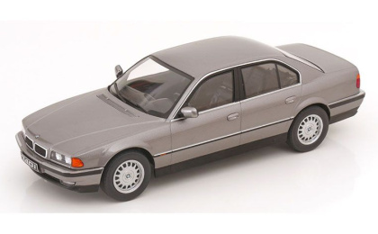 1:18 1/18 BMW E38 Series 7 740i 1994 2001 dark grey KK Scale