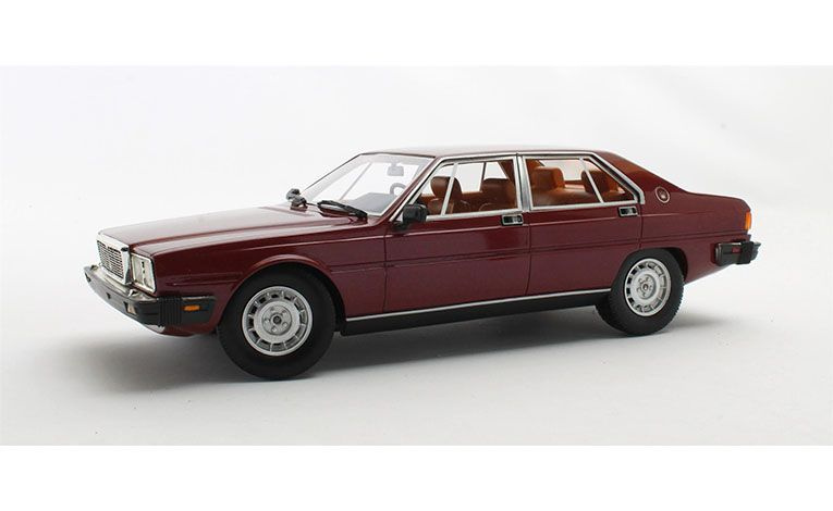 1:18 1/18 Maserati Quattroporte Serija 3 Limuzina 1979 1985 tamno crveni Cult-Scale Models
