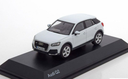 1:43 1/43 Audi Q2 2016 2020 ibis bijeli iScale