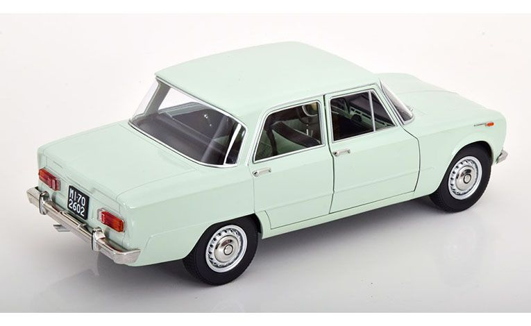 1:18 1/18 Alfa Romeo Giulia 1.6 TI 1962 1965 acqua di fonte Mitica Diecast