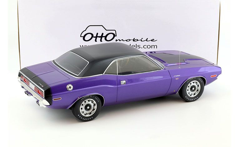 1:12 1/12 Dodge Challenger R T Kupe 1970 ljubičasto crni Otto-Mobile