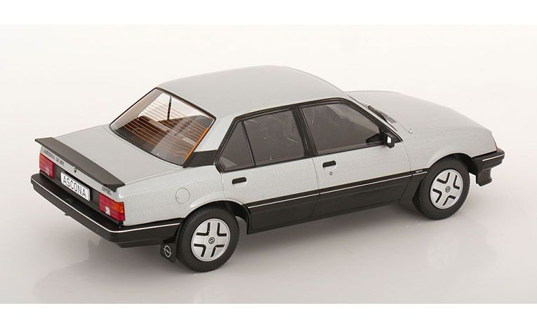 1:18 1/18 Opel Ascona C SR 1981 1988 silver black Model Car Group MCG