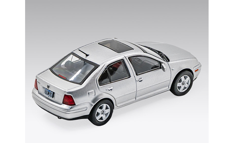 1:43 1/43 Volkswagen VW Bora 2001 2006 silver Altaya