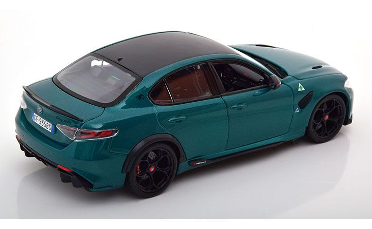 1:18 1/18 Alfa Romeo Giulia Type 952 GTA 2020 today montreal green Bburago