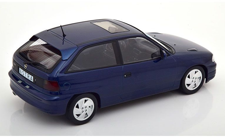 1:18 1/18 Opel Astra F GSI 1991 1996 dark blue Norev