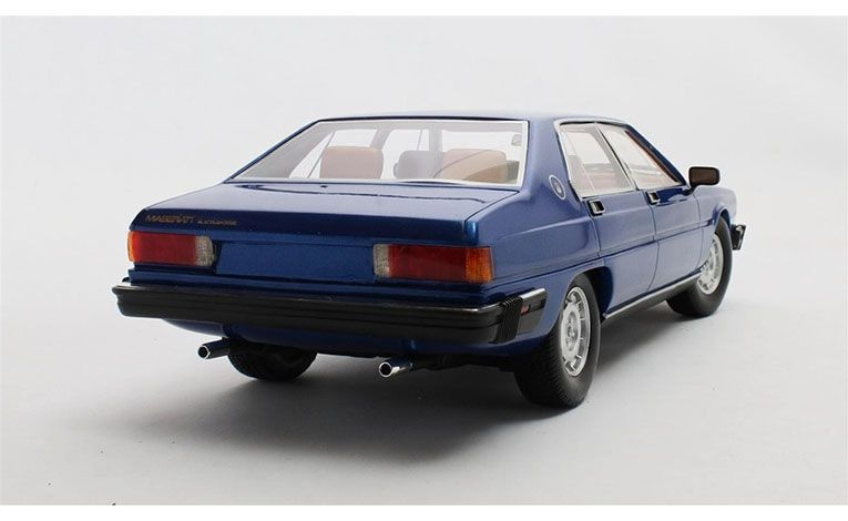 1:18 1/18 Maserati Quattroporte Serija 3 Limuzina 1979 1985 plavi Cult-Scale Models