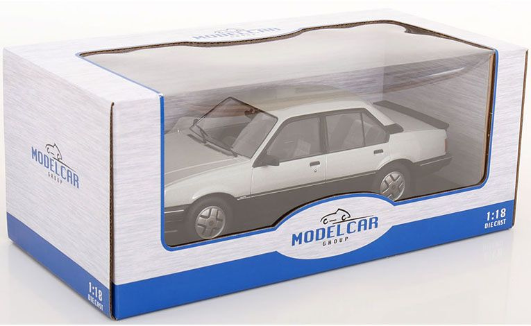 1:18 1/18 Opel Ascona C SR 1981 1988 silver black Model Car Group MCG