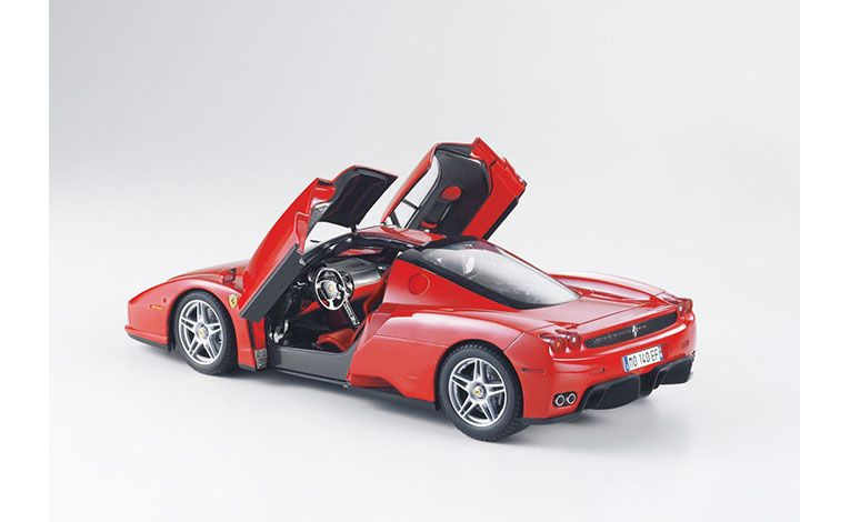 1:18 1/18 Ferrari Enzo with silver wheels 2002 2004 corsa red BBR Models