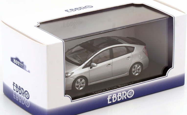 1:43 1/43 Toyota Prius Moonroof 2012 2015 srebreni Ebbro