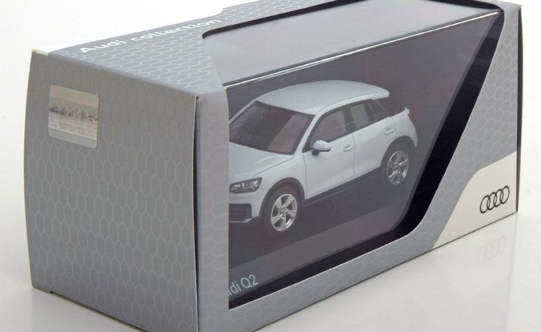 1:43 1/43 Audi Q2 2016 2020 ibis bijeli iScale