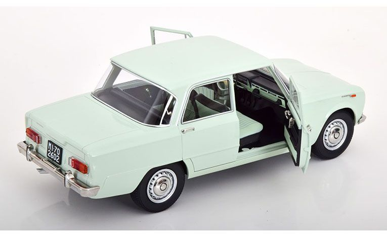 1:18 1/18 Alfa Romeo Giulia 1.6 TI 1962 1965 acqua di fonte Mitica Diecast