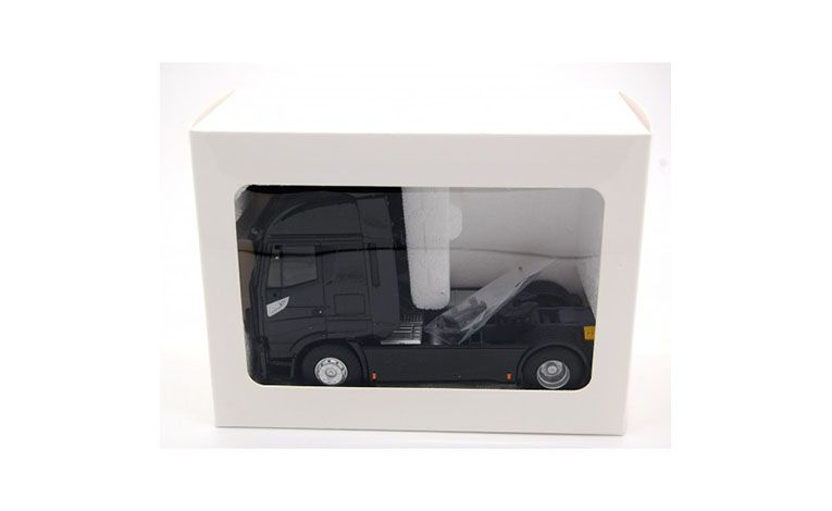 1:43 1/43 Iveco Stralis 570 XP kamion tegljač 2013 2016 crni Eligor