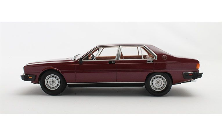 1:18 1/18 Maserati Quattroporte Serija 3 Limuzina 1979 1985 tamno crveni Cult-Scale Models