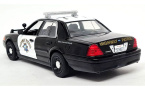 1:24 1/24 Ford Crown Victoria Police Interceptor 2008 2011 black white Greenlight