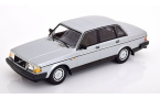 1:18 1/18 Volvo 240 GL Limuzina 1986 1993 srebreni Minichamps