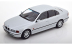 1:18 1/18 BMW E39 Serija 5 530d Limuzina 1995 2003 srebreni KK Scale
